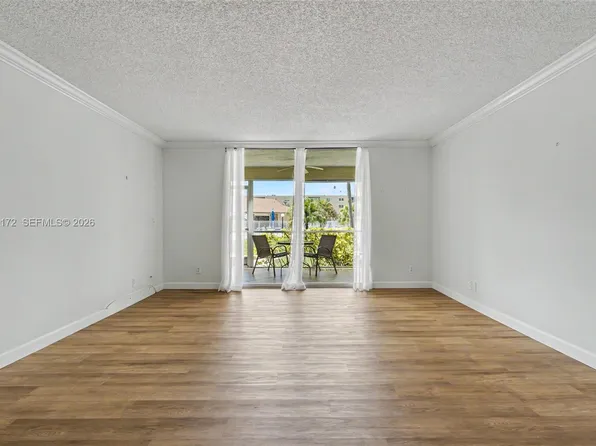 414 SE 10th St APT 103, Dania Beach, FL 33004