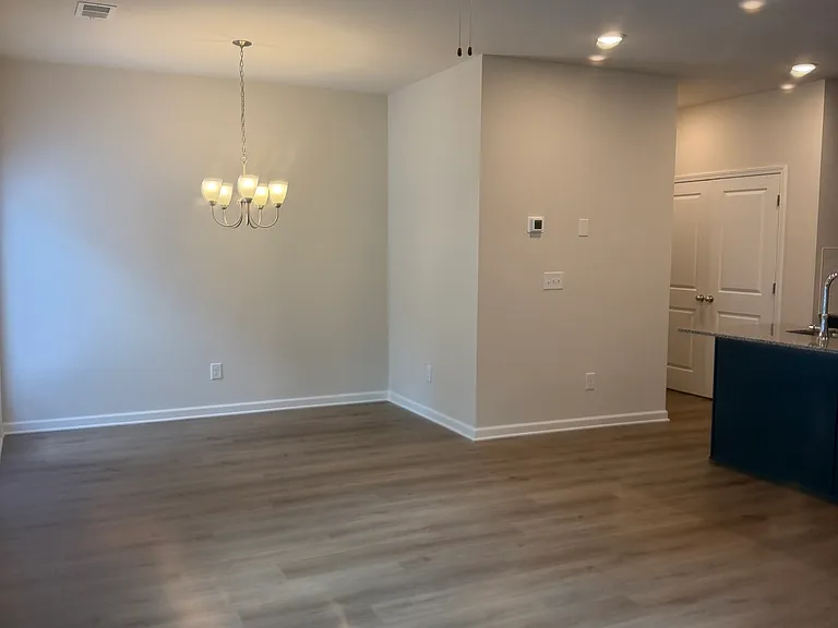 6389 Sundowner Pl SW — Photo 5