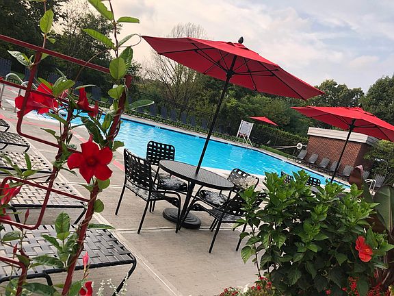 2nd image of 2735 Westminster Cir #1667300