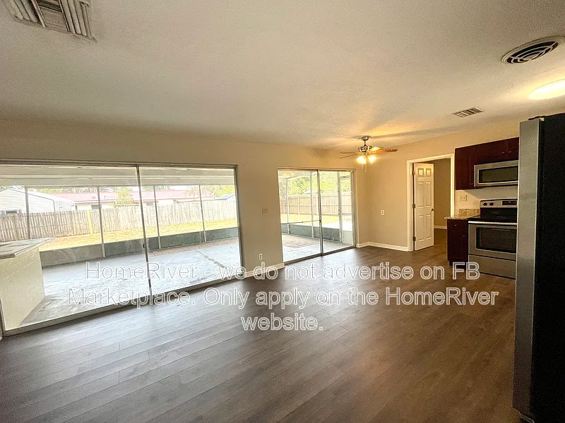 3 bed, 2.0 bath, 1200 sqft, $2,125 — Photo 4