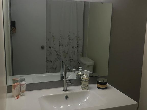 4th image of 2059 Huntington Ave APT 1512