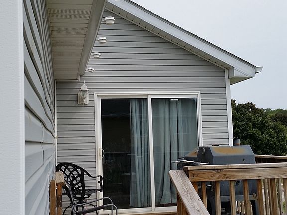 2nd image of 420 Lenox Cir