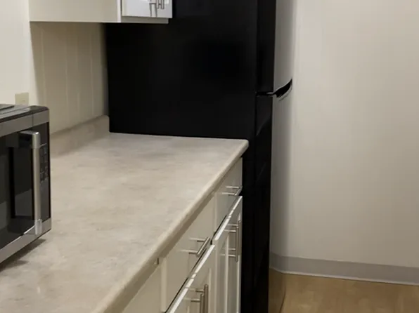 Townhouse Road Apartments