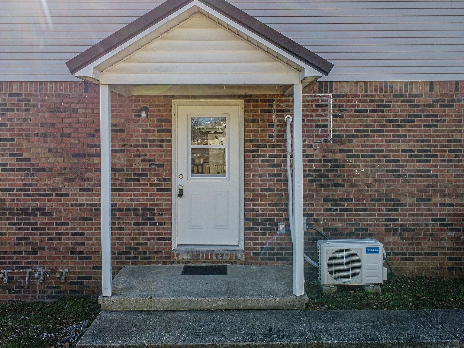 2 bed, 850 sqft, $900 — Photo 3