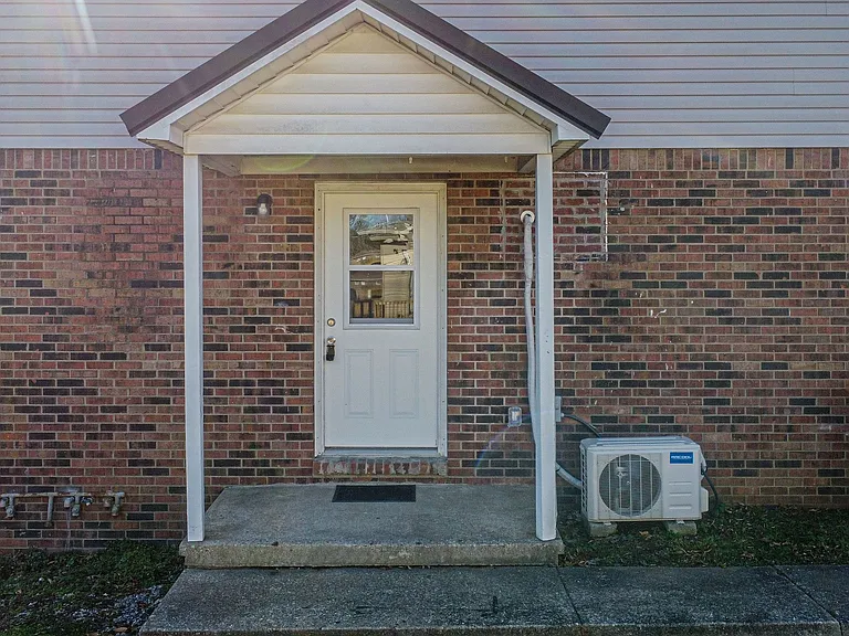 120 Lake Dr #3 — Photo 3