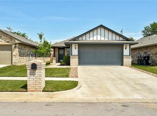 11413 SW 8th Cir, Yukon, OK 73099