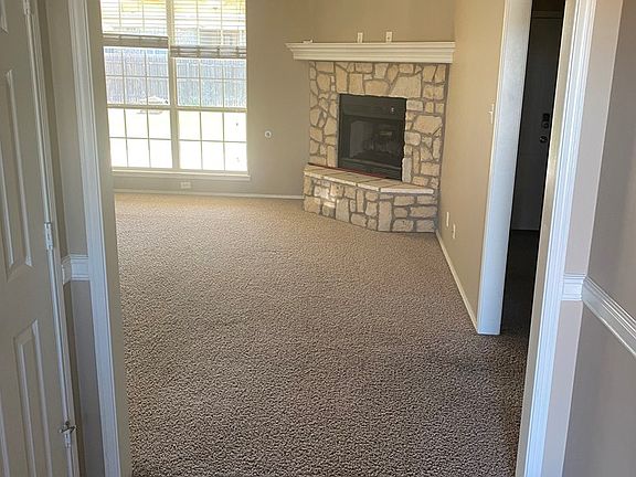 2nd image of 3641 Shadyhill Dr