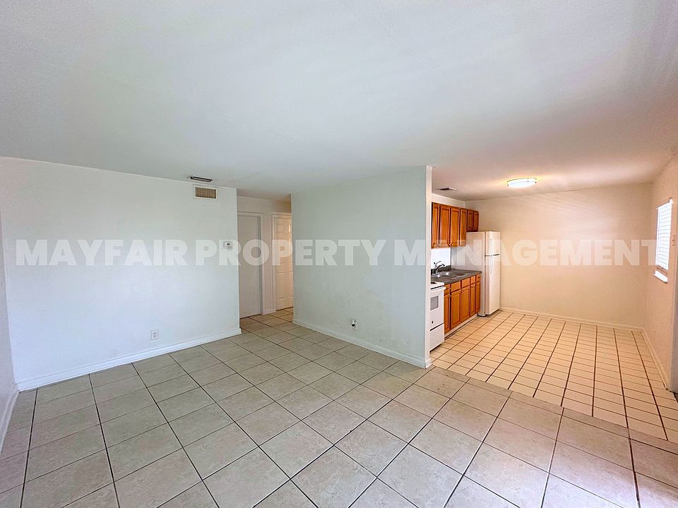 1st image of 519 W Kalmia Dr #11575495