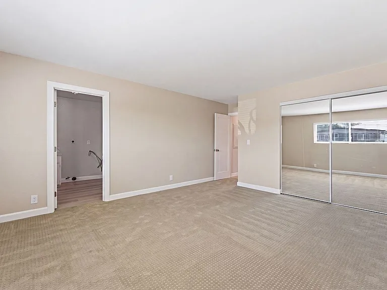 211 Avenida Monterey — Photo 12