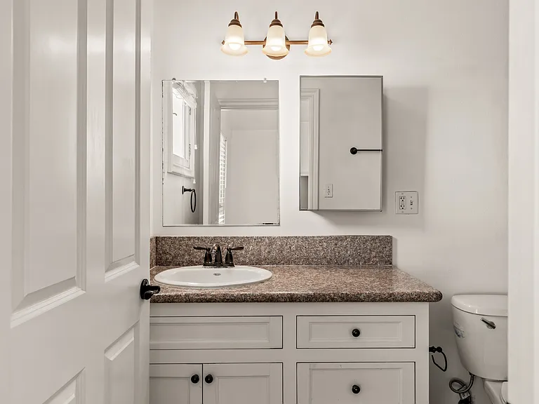 2673 Menlo Ave #3 — Photo 47