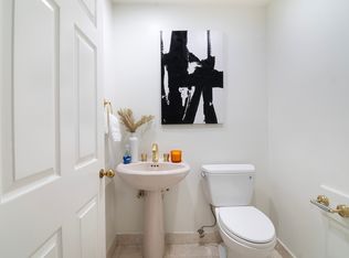 14290 Dickens St UNIT 104, Sherman Oaks, CA 91423