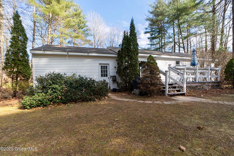 4th image of 18 Castlewood Drive