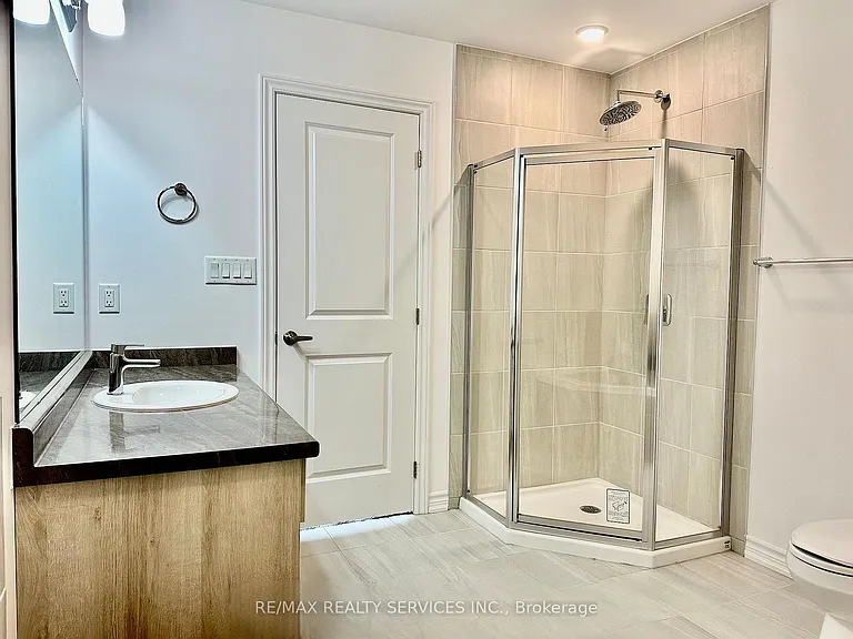 461 Blackburn Dr #22 — Photo 29
