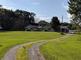 6679 White Walnut Rd, Pinckneyville, IL 62274