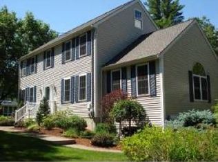 3 Fieldstone Dr, Hampstead, NH 03841