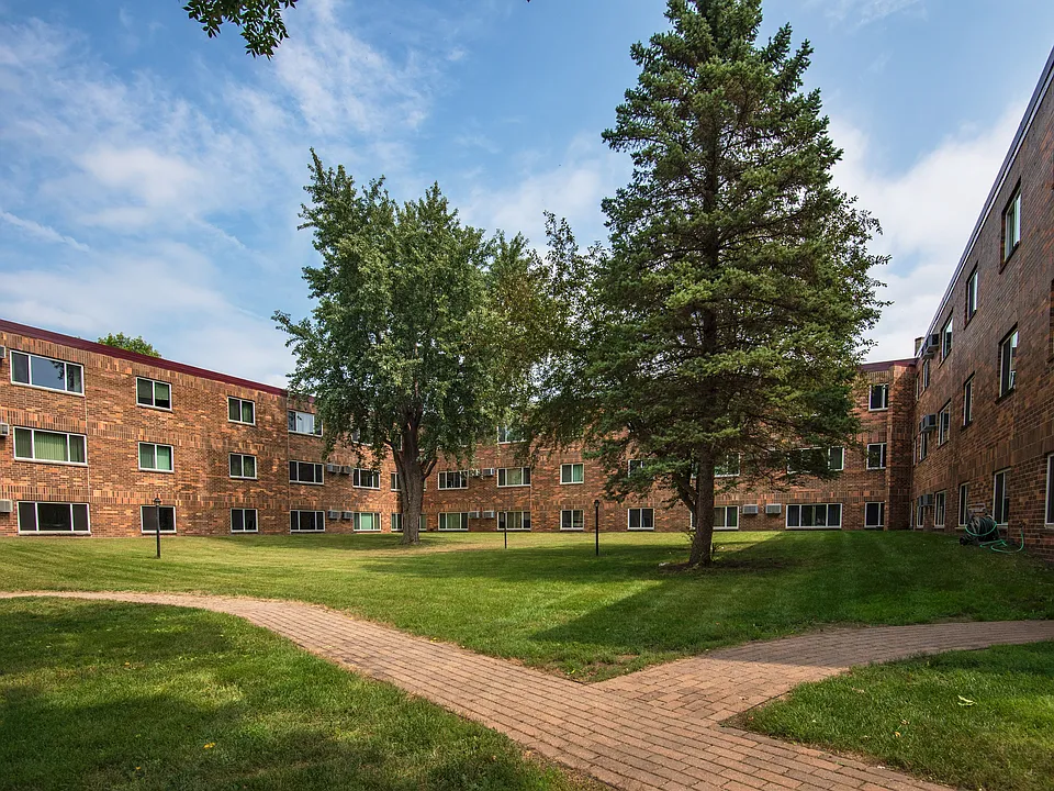 Marshall Square Apartments
