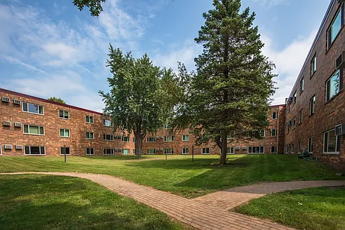 Marshall Square Apartments Photo 1