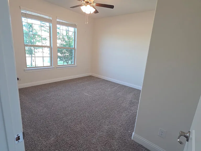 7325 Allium Ct — Photo 12
