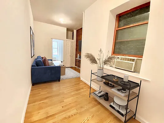 Rented by J PRESTON AND ASSOCIATES INC | media 12