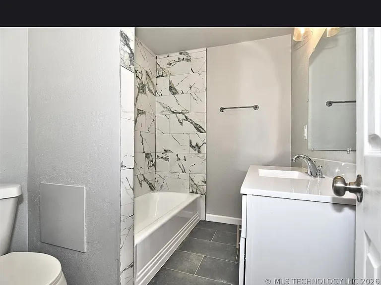 2104 N Boston Pl — Photo 6