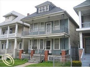 2nd image of 4957 Cecil St