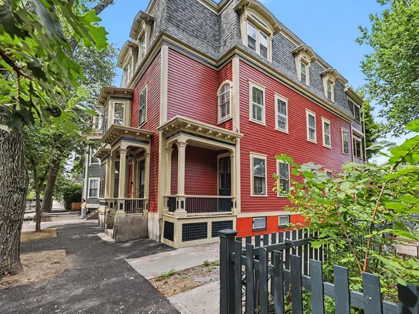 41 Chapin Ave Floor 3, Providence, RI 02909