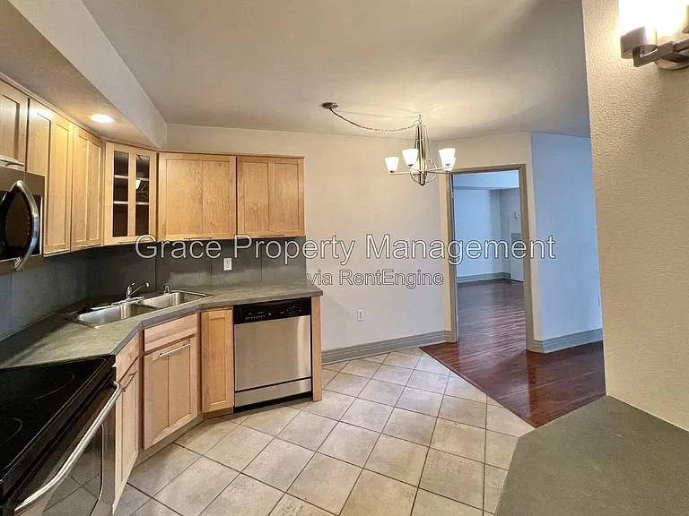 601 W 11th Ave #303 — Photo 6
