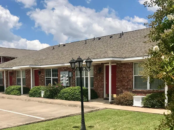 1302 Maple St APT 3002, Commerce, TX 75428