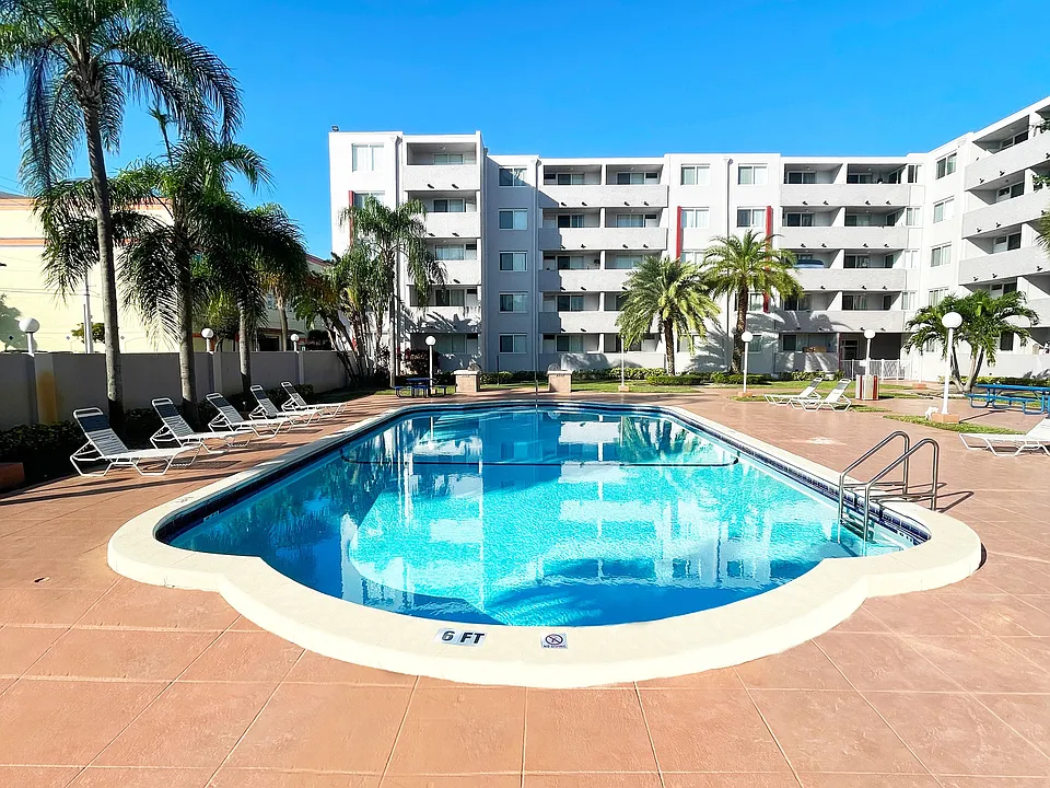 Suncoast Place Apartments