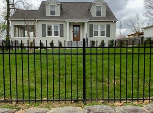 404 Murrell St, Dickson, TN 37055