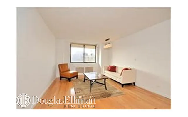 Rented by Douglas Elliman | media 15