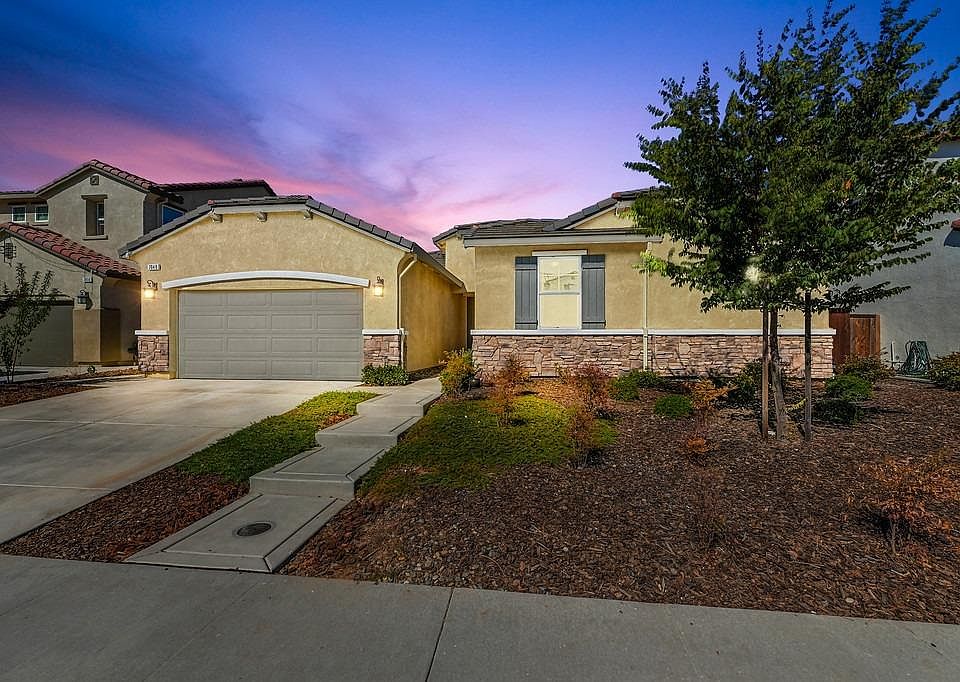 1st image of 7048 Castle Rock Way