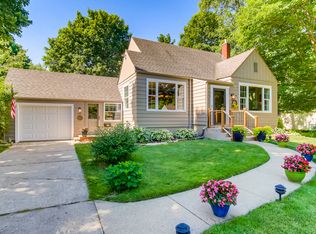 614 Austin Ave, Geneva, IL 60134