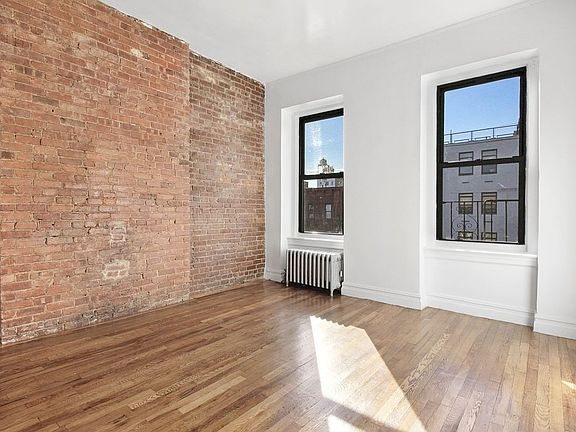 4th image of 107 W 106th St APT 4A