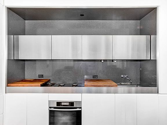 4th image of 15 William St APT 16A