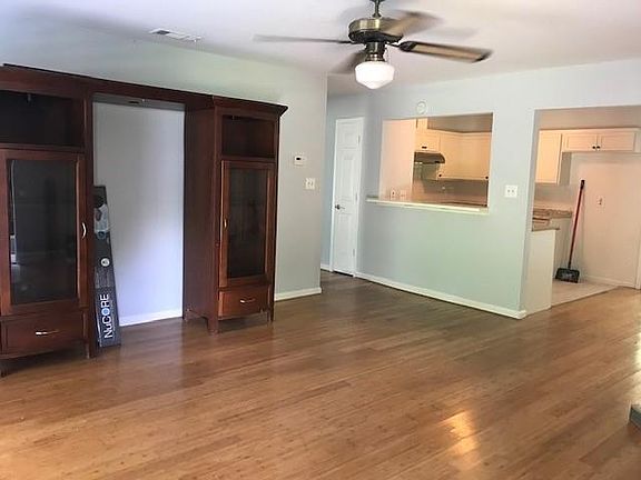 2nd image of 1282 Britain Dr
