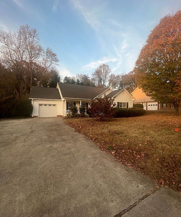 1st image of 2721 Bridgeport Dr