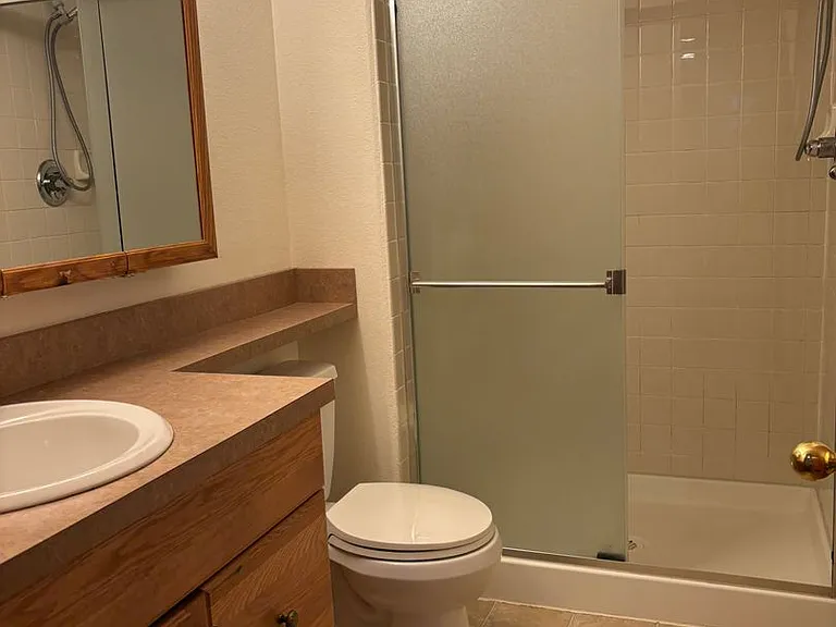 1126 Belleview Dr — Photo 6