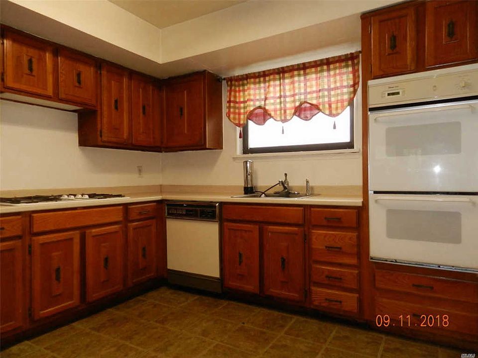 1st image of 7907 153rd Ave APT 3