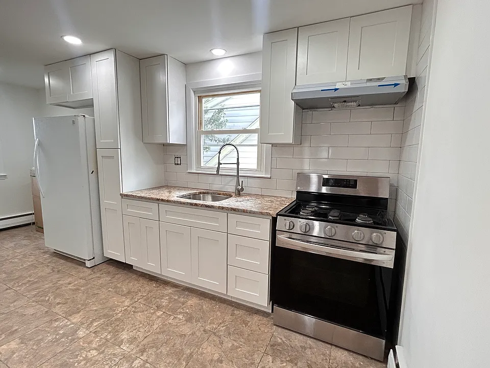 298 Prescott Ter #2