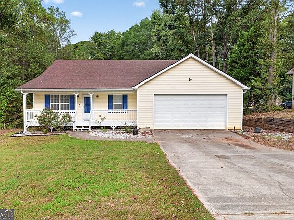 2nd image of 930 Dogwood Trl