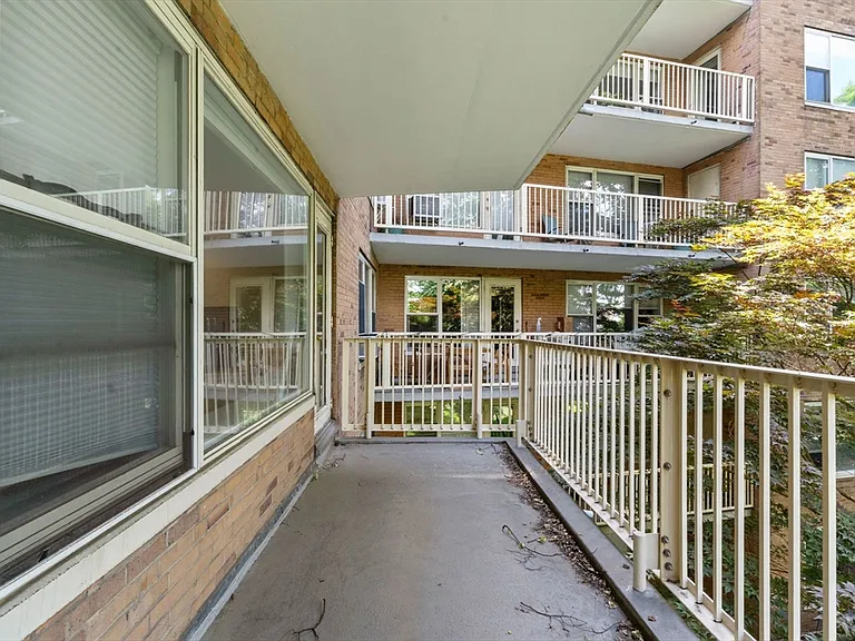 145 Pinckney St #323 — Photo 15