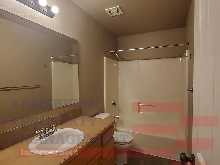 2839 N Jeremy Ave — Photo 11