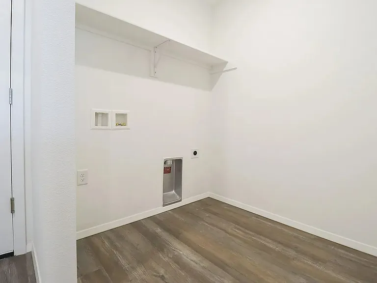 1331 E Honolulu Pl — Photo 51