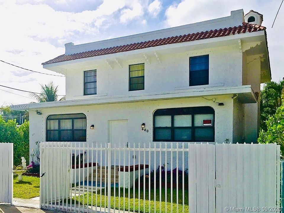 1st image of 620 NW 10th Ave #0