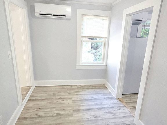 2nd image of 50 Meadow St #2
