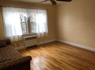 180 S Main St APT 3, Attleboro, MA 02703