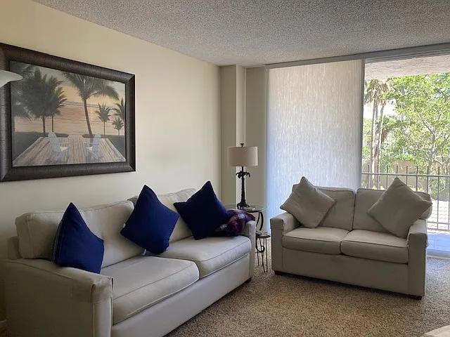 1212 Ben Franklin Dr #205