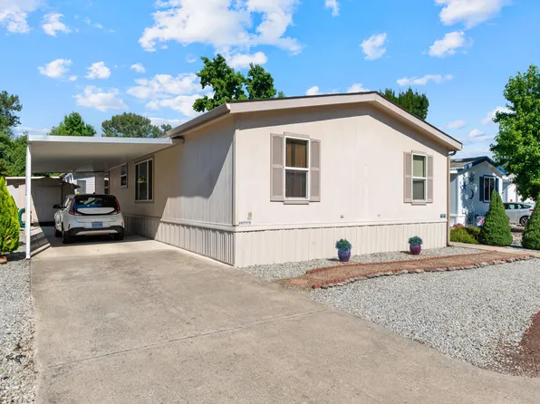 21 Brophy Way Unit 18, Shady Cove, OR 97539