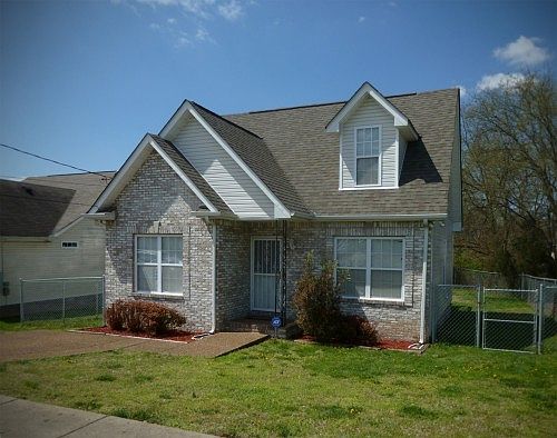 1st image of 3327 Moorewood Dr